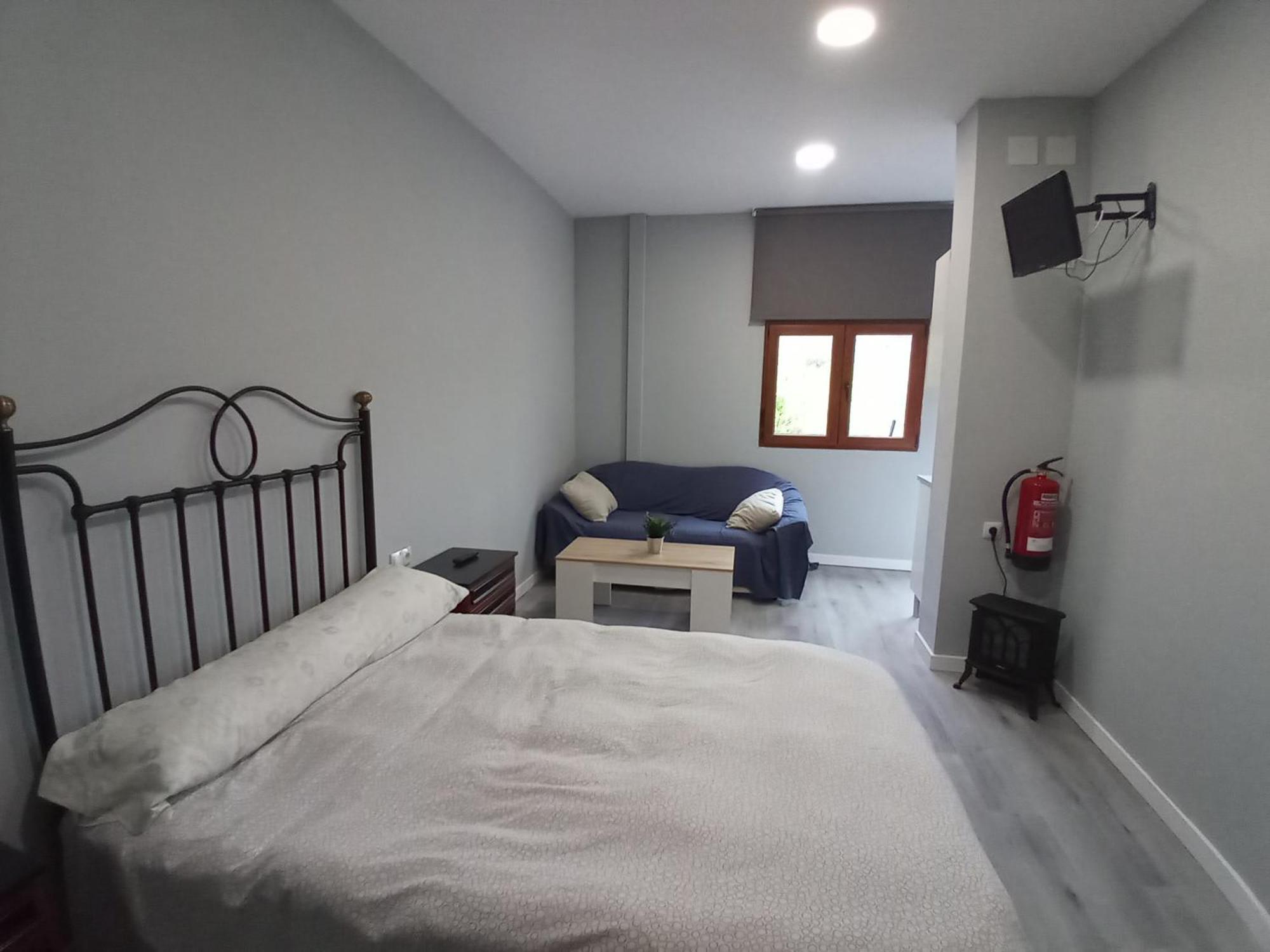 Estudios El Puntual De Romillo ภายนอก รูปภาพ
